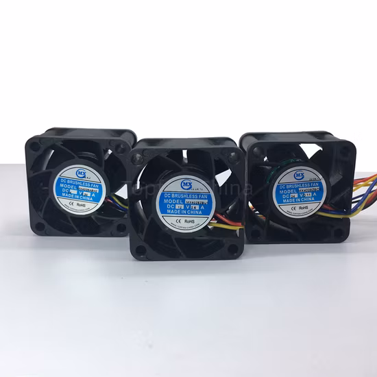 Ventilador à prova d'água IP68 Grau 40X40X28mm 4028 Mini Computador Industrial CPU Resfriamento de alta velocidade sem escova DC 12V 24V 48V Rolamento de esferas Extrator de fluxo axial Ventiladores BLDC